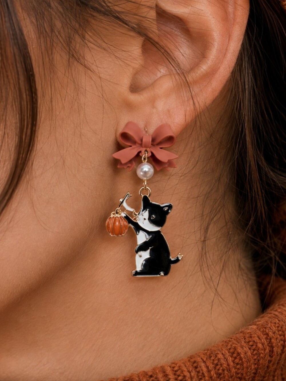 BETSEY JOHNSON FALL BOW PUMPKIN KITTEN EARRINGS